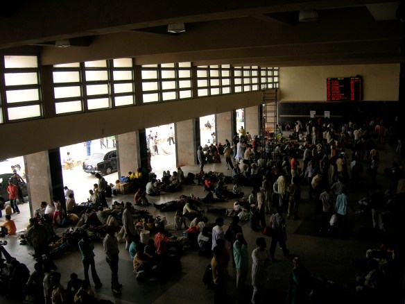 Estación de tren en el Paharganj. Delhi